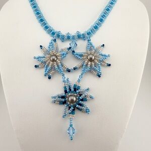 Hand Beaded 3 Flower Blue And Grey Choker/Necklace with Heart Clasp